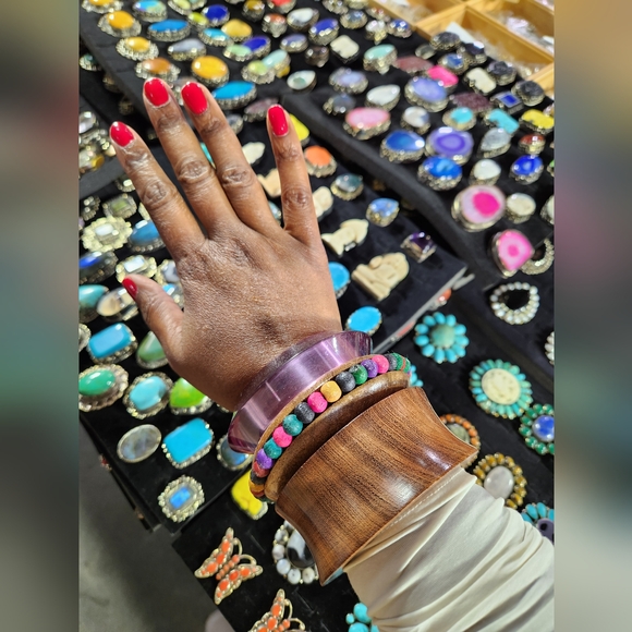 Rich Orange Faceted Acrylic Bracelet - Picture 14 of 16